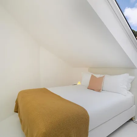 Апартаменты Whome Ultimate Stay! Mid-term Duplex With Terrace Лиссабон